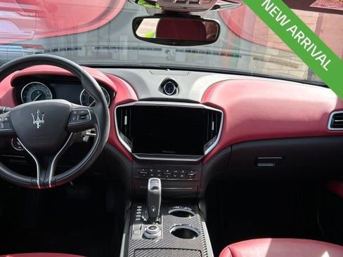 Certified 2023 Maserati Ghibli Modena RWD image 3