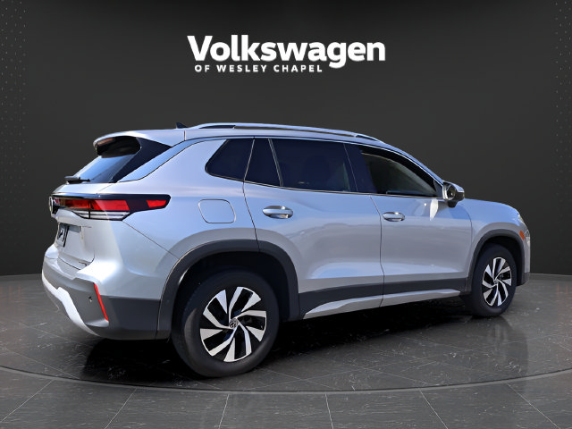 Used 2025 Volkswagen Tiguan S AWD/4WD image 9