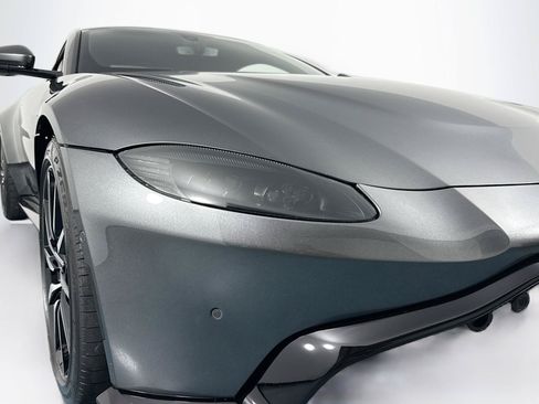 Used 2020 Aston Martin V8 Vantage Coupe RWD image 51