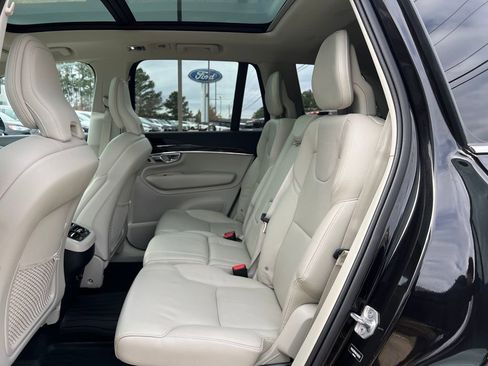 Used 2019 Volvo XC90 T6 Momentum w/ Advanced Package image 22