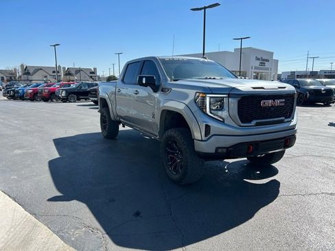 Used 2025 GMC Sierra 1500 AT4 w/ AT4 Premium Package image 4
