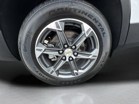Used 2025 Chevrolet Blazer LT FWD image 25
