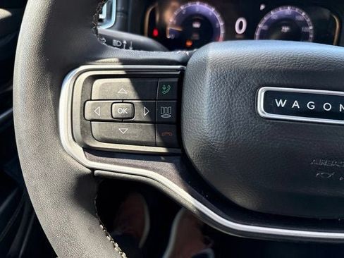 Used 2022 Jeep Wagoneer Series I w/ Premium Group I AWD/4WD image 30