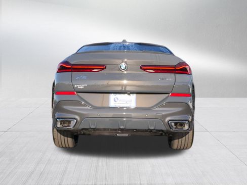 New 2026 BMW X6 xDrive40i w/ Executive Package image 4