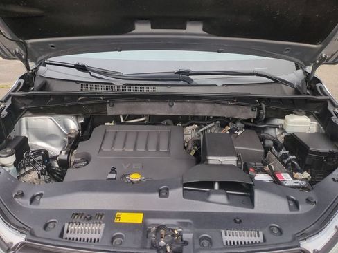 Used 2014 Toyota Highlander Limited AWD/4WD image 31