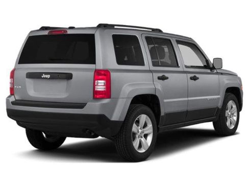 Used 2015 Jeep Patriot Sport w/ Power Value Group image 2