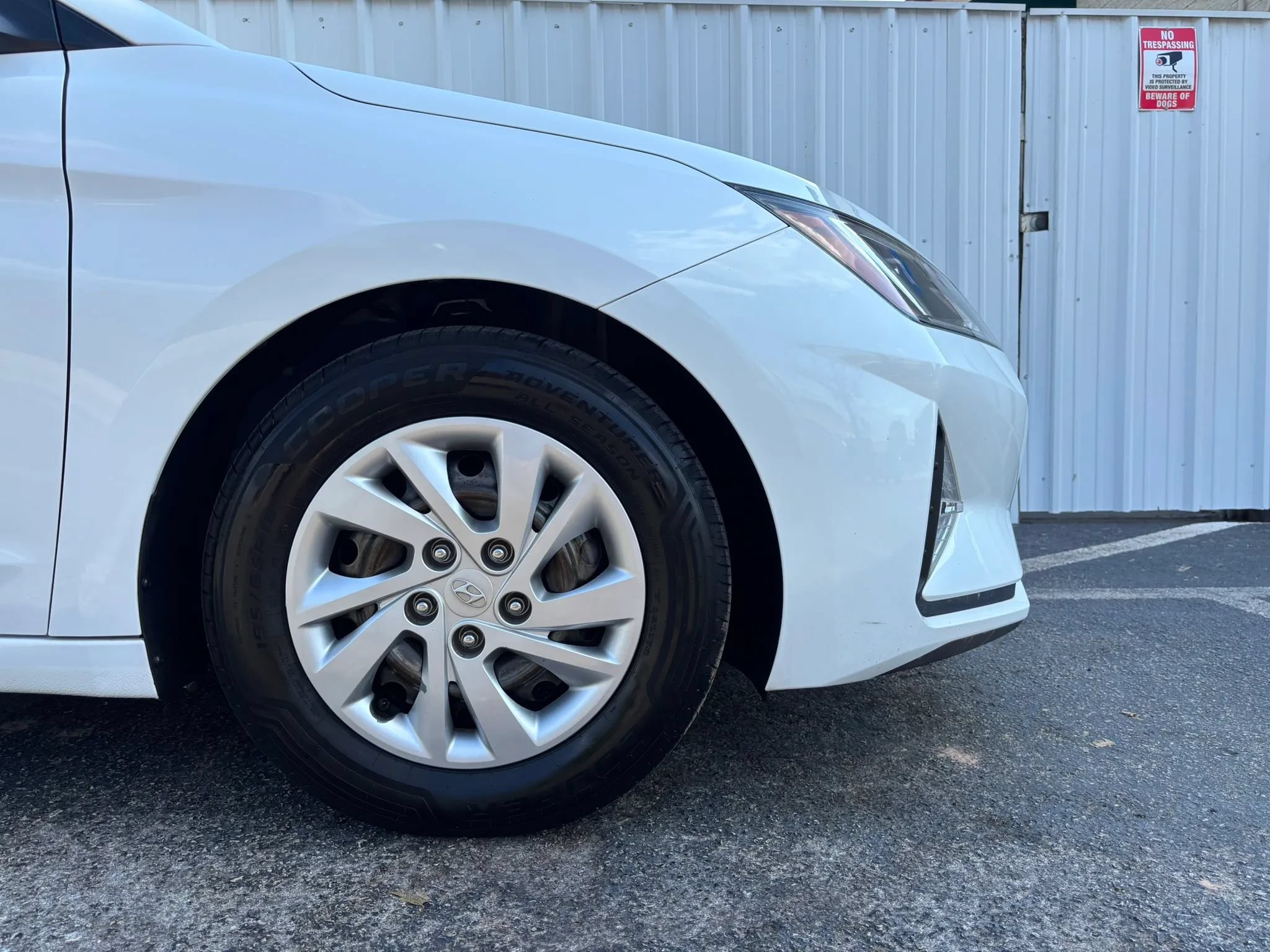 Used 2020 Hyundai Elantra SE w/ Cargo Package (C1) FWD image 8