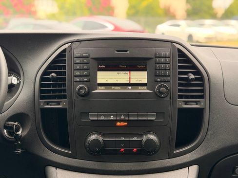 Used 2019 Mercedes-Benz Metris image 26