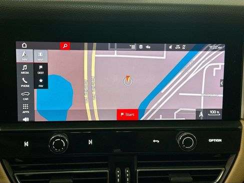 Used 2022 Porsche Macan AWD/4WD image 14