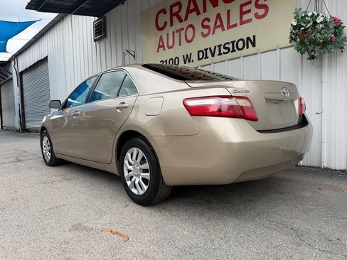 Used 2009 Toyota Camry LE FWD image 6