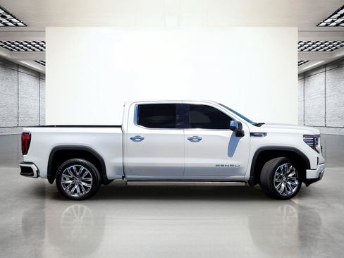 Used 2023 GMC Sierra 1500 Denali w/ Denali Reserve Package AWD/4WD image 6
