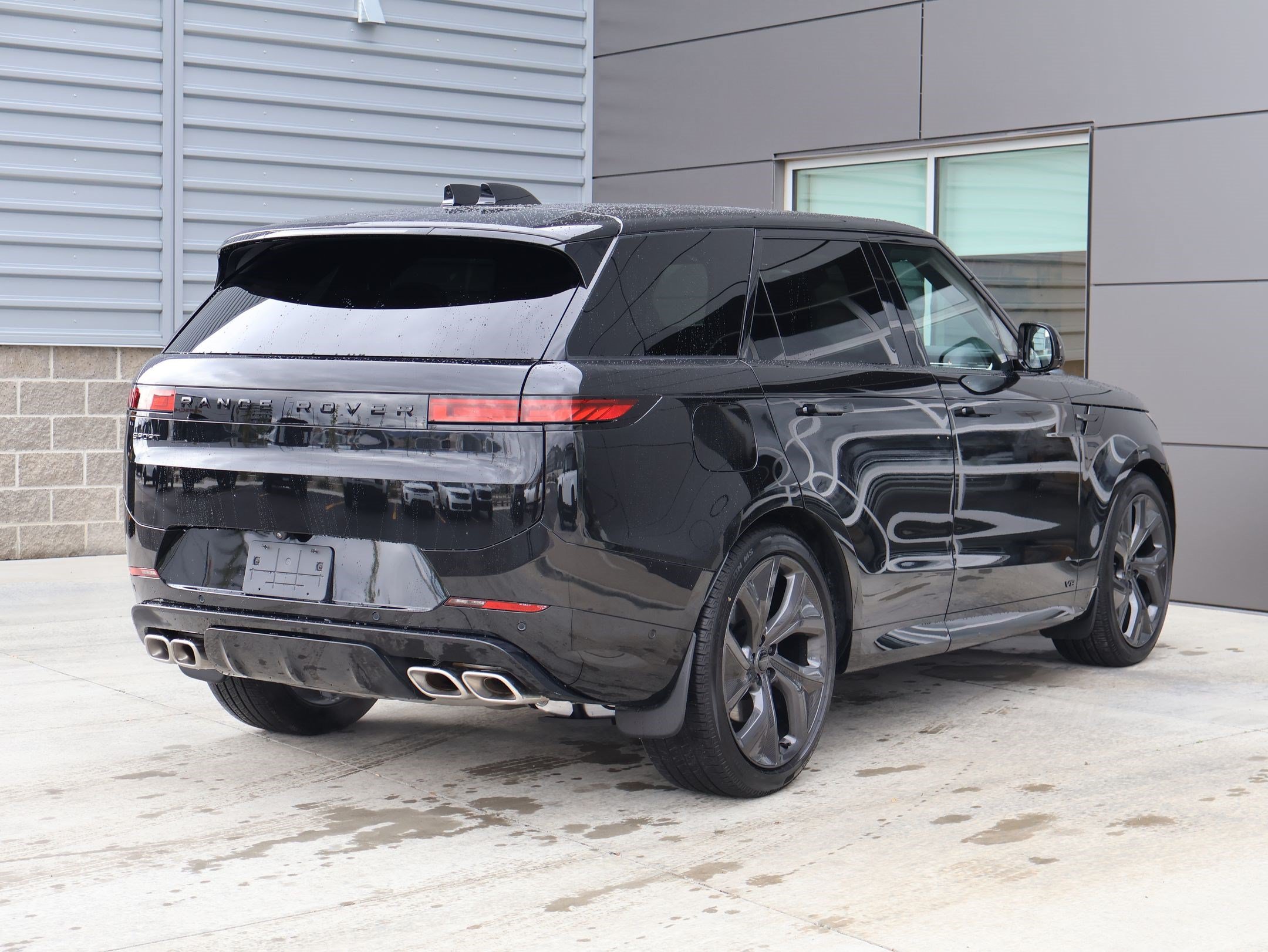 Used 2026 Land Rover Range Rover Sport Dynamic SE AWD/4WD image 7