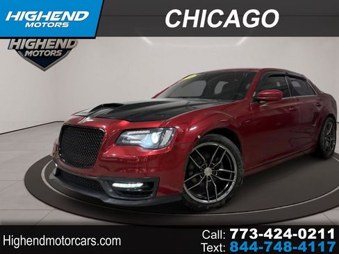 Used 2014 Chrysler 300 w/ Driver Convenience Group image 1