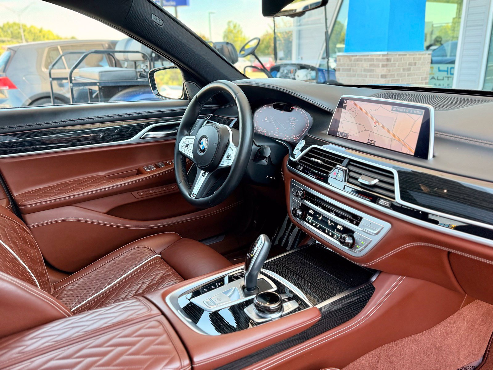 Used 2020 BMW 750i xDrive w/ Executive Package AWD/4WD image 37