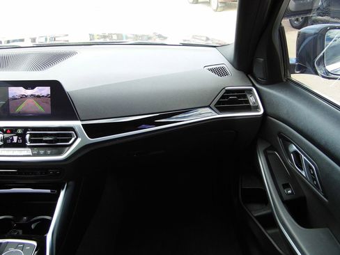 Used 2019 BMW 330i Sedan image 21