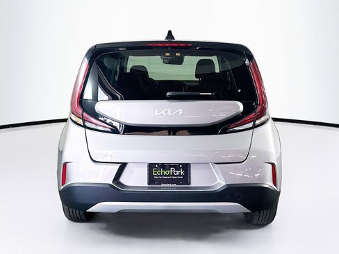 Used 2025 Kia Soul LX w/ LX Technology Package image 7