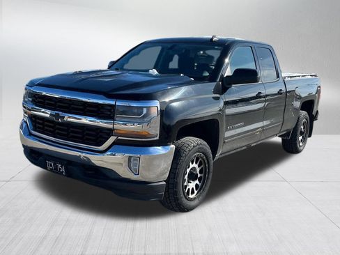 Used 2016 Chevrolet Silverado 1500 LT w/ All Star Edition image 3