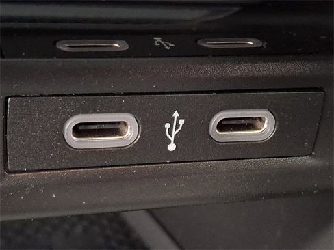 Certified 2025 Volkswagen Jetta GLI Autobahn image 24