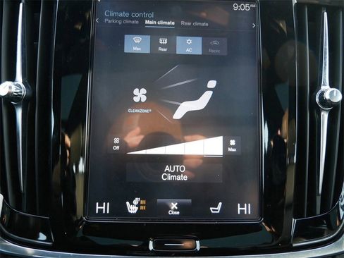 Used 2018 Volvo S90 T8 Inscription w/ Convenience Package image 20