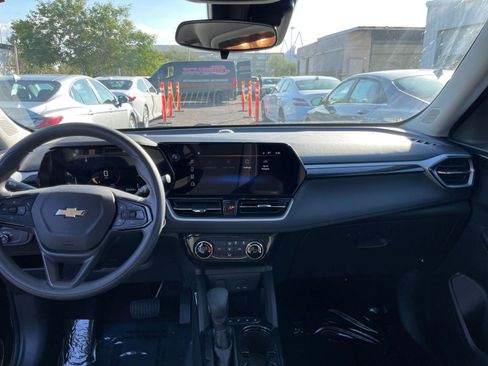 Used 2025 Chevrolet TrailBlazer LT image 18