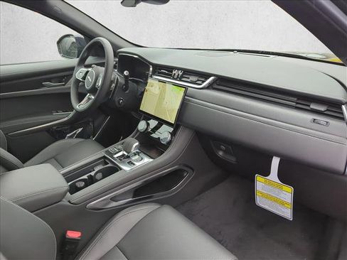 Used 2025 Jaguar F-PACE R-Dynamic S AWD/4WD image 24