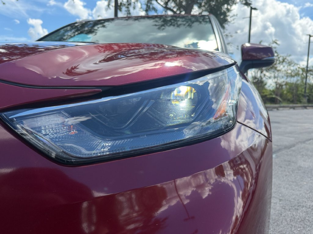 Used 2022 Toyota Highlander XLE FWD image 9