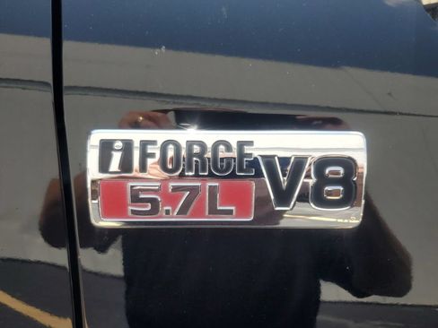 Used 2012 Toyota Tundra 4x4 CrewMax w/ Tow Pkg image 10