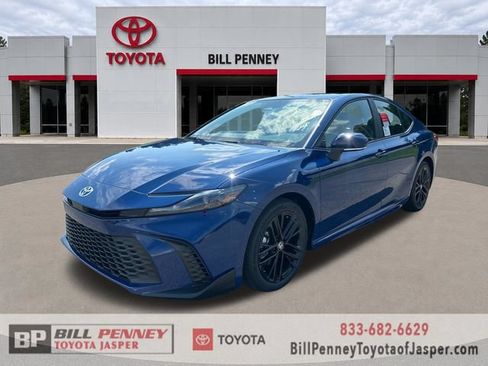 New 2026 Toyota Camry SE FWD image 1