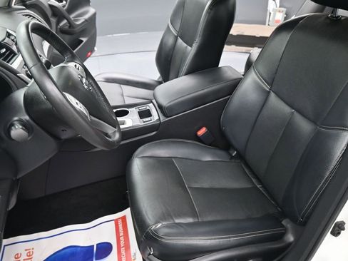 Used 2016 Nissan Altima 2.5 SL w/ 2.5 Technology Package image 7