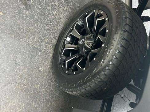Used 2018 Chevrolet Silverado 1500 LT AWD/4WD image 7