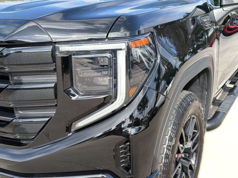 Used 2025 GMC Sierra 1500 Elevation AWD/4WD image 12