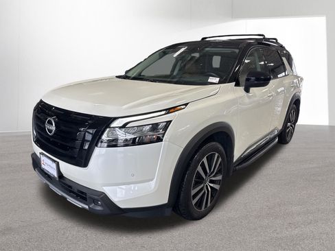 Certified 2024 Nissan Pathfinder Platinum w/ Lighting Package (N93) image 1