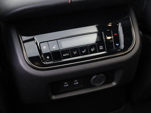 New 2025 Nissan Armada PRO-4X w/ Pro-4X Premium Package image 27