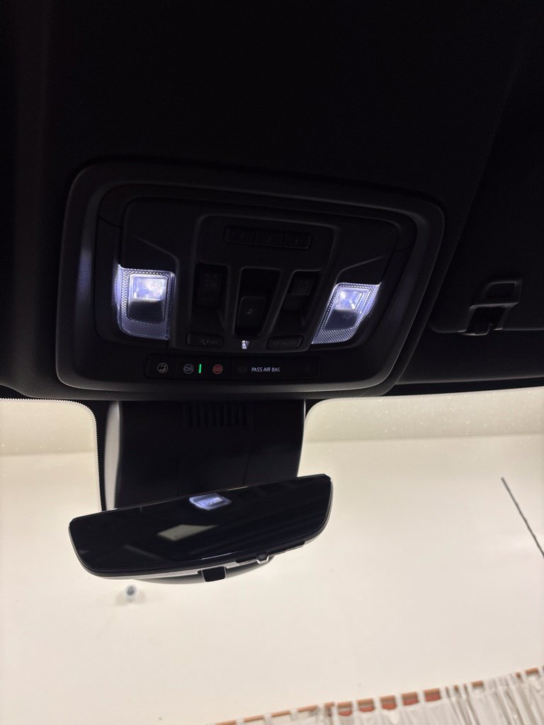 Used 2024 Chevrolet Silverado 2500 High Country w/ High Country Premium Package AWD/4WD image 14