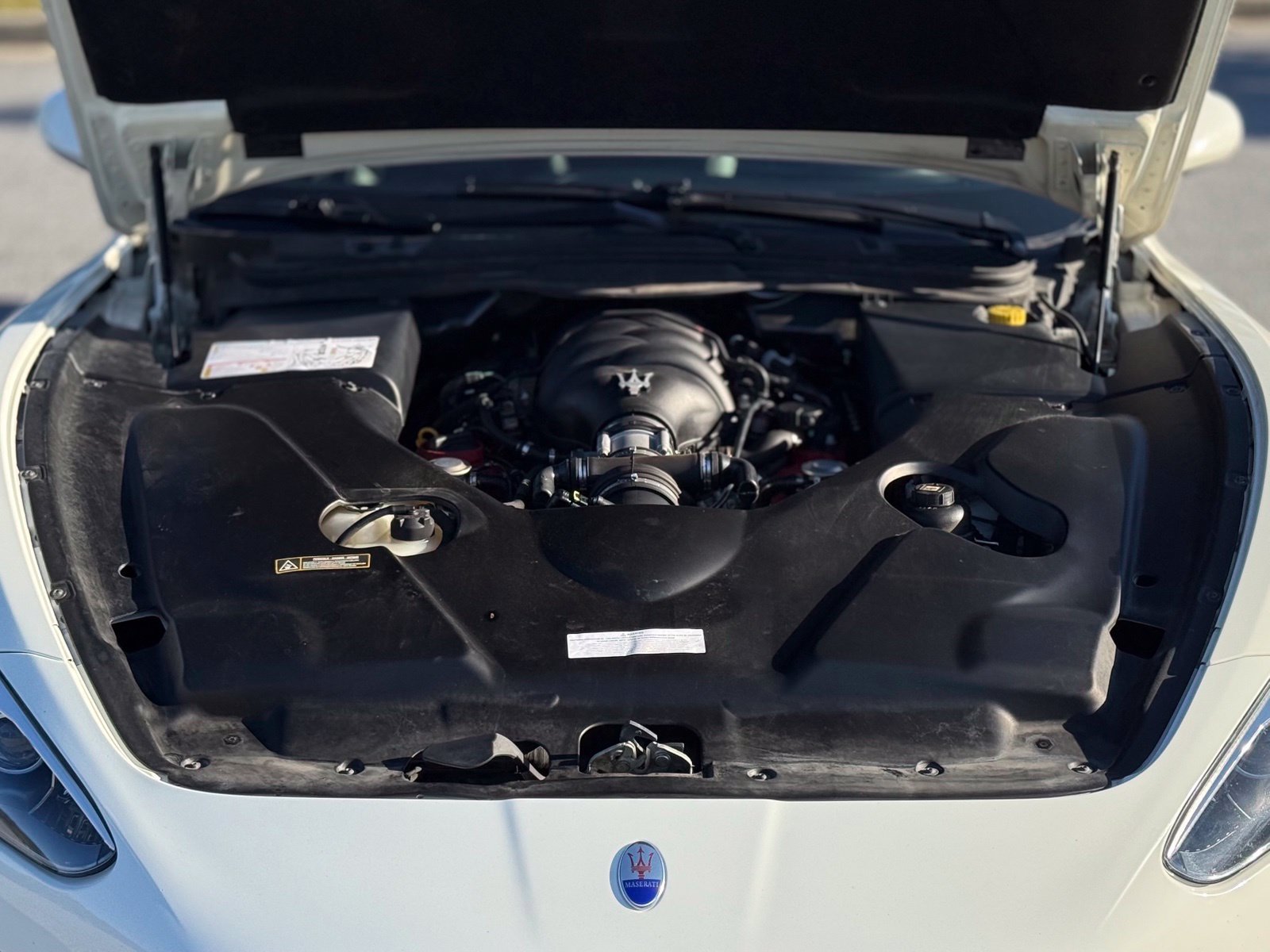 Used 2018 Maserati GranTurismo Sport RWD image 43