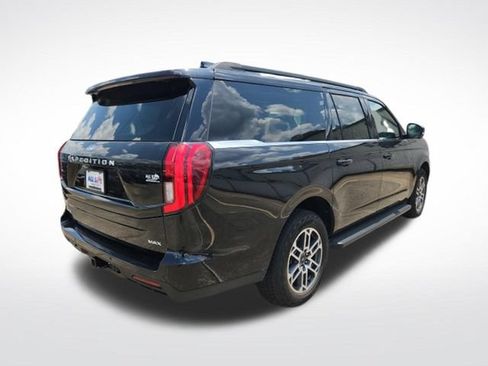 Used 2025 Ford Expedition Max Active AWD/4WD image 9