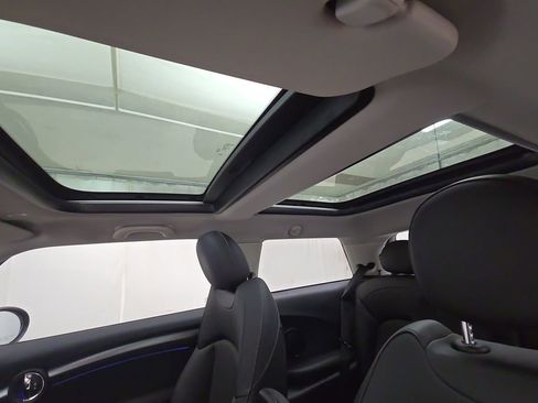 Used 2023 MINI Cooper S image 23