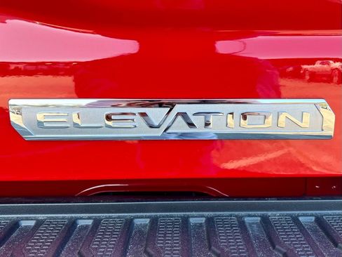 New 2026 GMC Sierra 1500 Elevation image 7