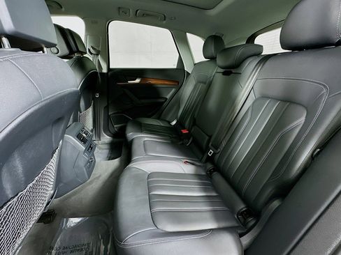 Used 2023 Audi Q5 2.0T Premium Plus w/ Premium Plus Package image 9