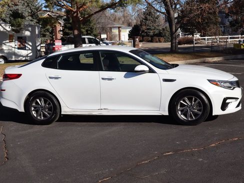 Used 2020 Kia Optima LX image 3