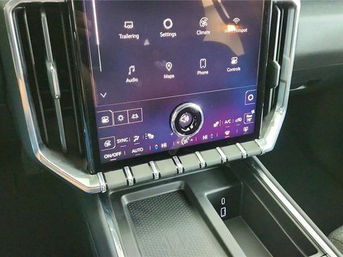 New 2025 GMC Acadia Elevation image 46