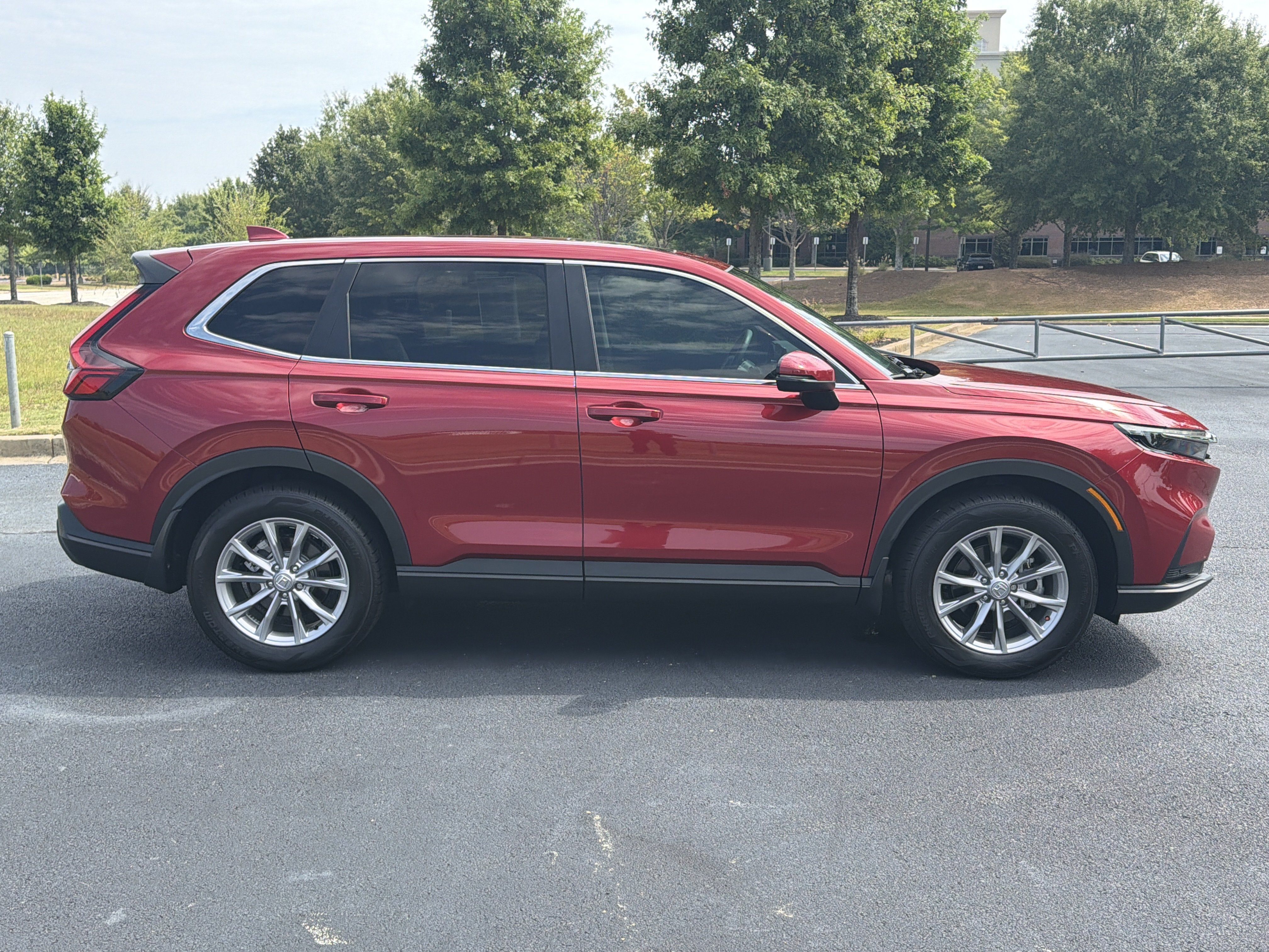 Used 2024 Honda CR-V EX-L image 10