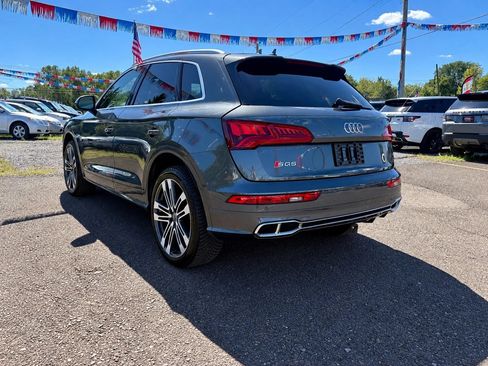 Used 2018 Audi SQ5 Premium Plus w/ Navigation Package AWD/4WD image 3