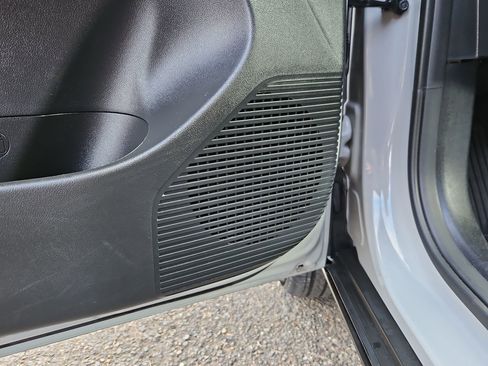 Used 2024 Hyundai Kona SEL image 11