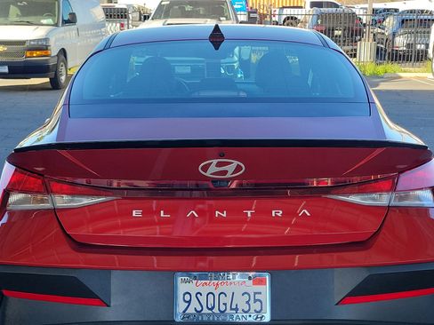 Certified 2025 Hyundai Elantra Sport w/ Cargo Package image 4