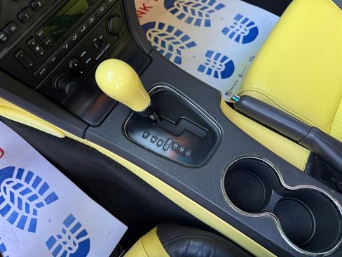 Used 2002 Ford Thunderbird image 58