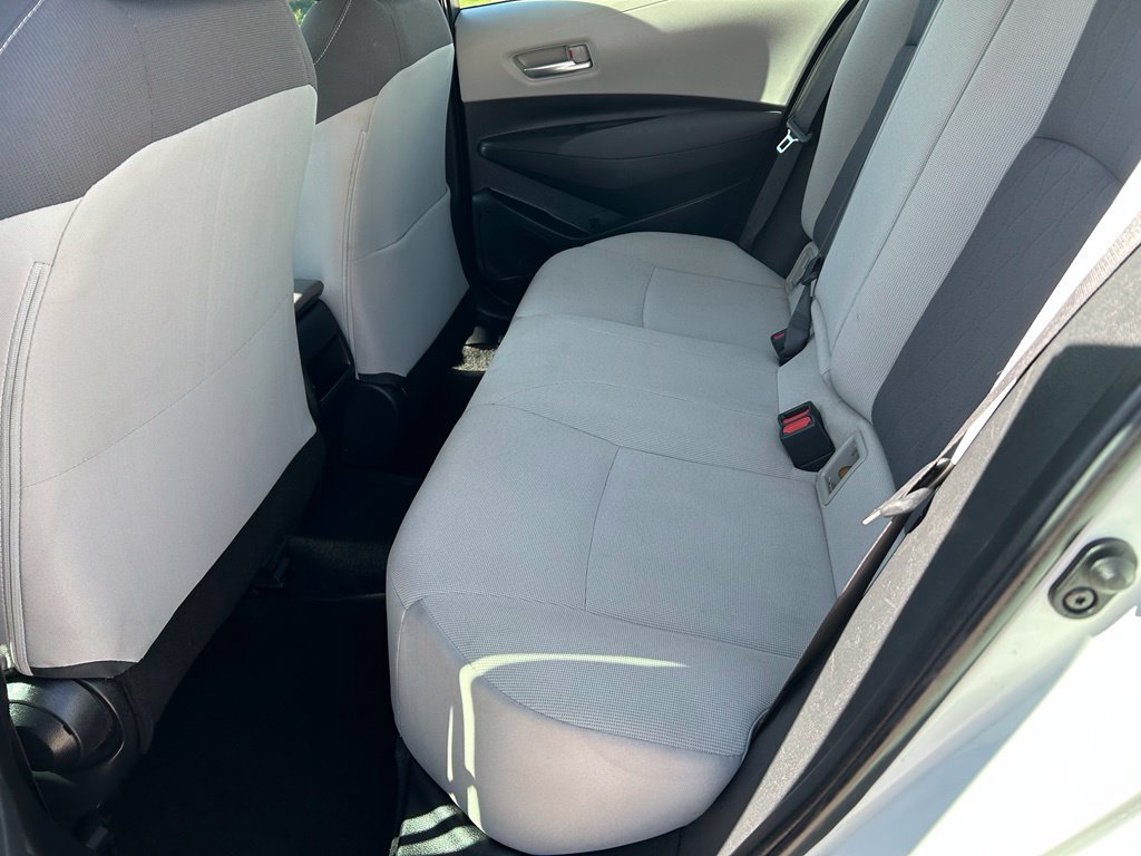Used 2020 Toyota Corolla LE FWD image 25