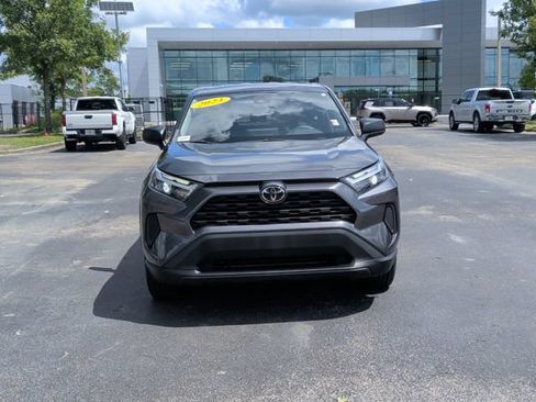 Used 2023 Toyota RAV4 LE FWD image 9