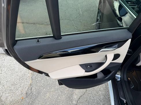 Used 2019 BMW X1 xDrive28i w/ Convenience Package AWD/4WD image 35