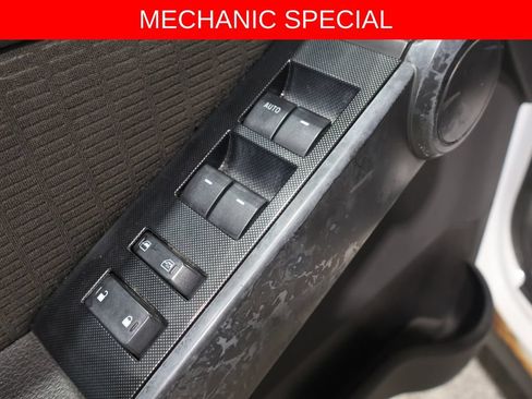 Used 2010 Ford Explorer XLT AWD/4WD image 17